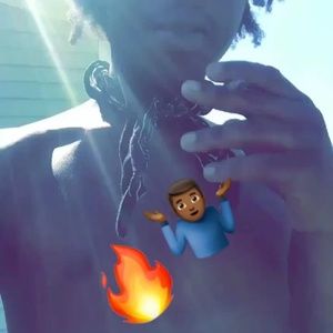 Meet your Posher, Ej